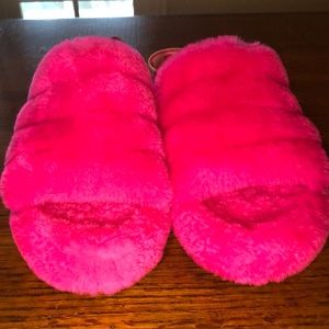 UGG brand FLUFF YEAH pink kids slippers